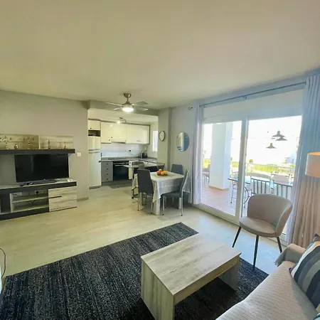 Modern 2 Bedroom 5mins From Golf Course Apartment Muntanya la Sella