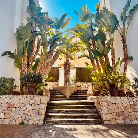 Apartment Modern 2 Bedroom 5mins From Golf Course