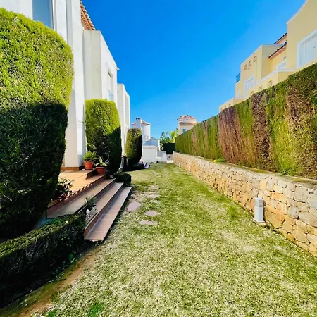Modern 2 Bedroom 5mins From Golf Course * Muntanya la Sella