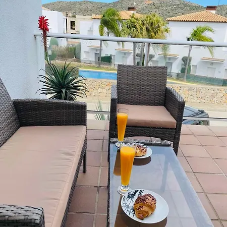 Modern 2 Bedroom 5mins From Golf Course Apartment Muntanya la Sella